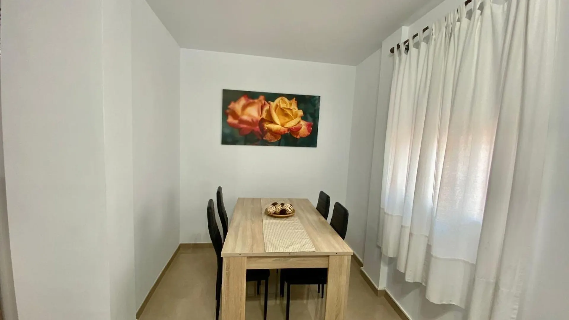 “Smile Nerja” Chic Apartment With Wifi, 4 Guests